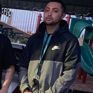 Meet your Posher, Adan